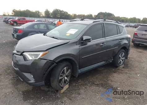 2017 Toyota Rav4 Xle z USA, uszkodzony, nr VIN 2T3RFREV9HW635885